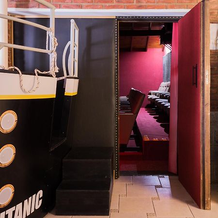 Hotel De Cine Las Golondrinas ビージャ・ヘセル エクステリア 写真